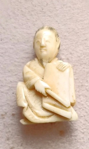 K e assi netsuke - k,