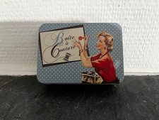 Boite métallique ancienne de