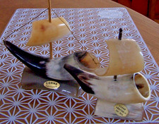 LOT 2 Petits Bateaux en Corne