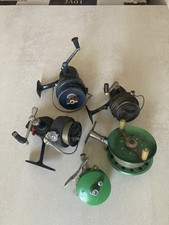 Lot de 5 moulinets de pêche anciens à réviser et nettoyer