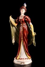 Nice Antique Capodimonte Lady Porcelain Figurine 12.8inch made in Italy