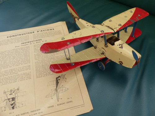 Ancien avion biplan marque - ancien,