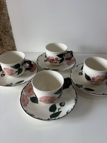 Tasses sous - 4,