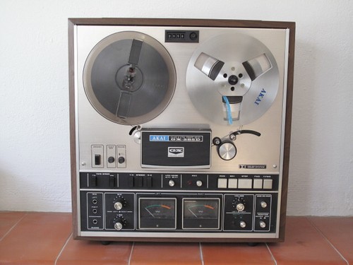 Magnétophone bande akai - a,
