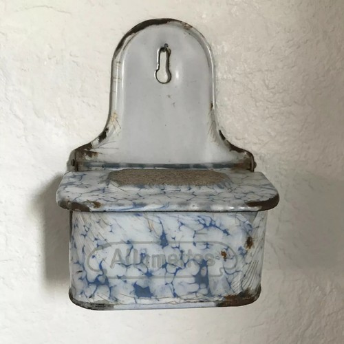 Ancienne boite à - ⚜️,