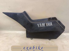 cache lateral gauche pour