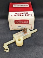 NOS 1974-80 CHEVROLET GMC VAN G10 G20 G30 3 SPEED TRANSMISSION NEUTRAL SWITCH