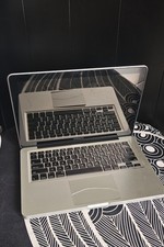 Apple MacBook Pro 13" – A1278 – Pour pièces / Spares & Repairs – Batterie gonflé
