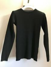 Pull noir avec liseré gris