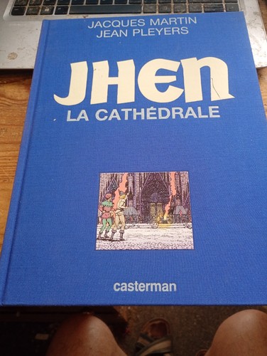 Cathédrale jhen martin - jhen, j.