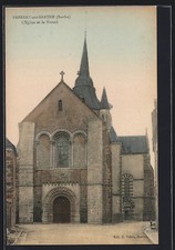 Old postcard Fresnay-sur-Sarthe, The Church and the Portal 