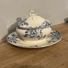 GIEN Saucière Porcelaine Opaque de Gien Terre De Fer Modèle Milan Motif Floral