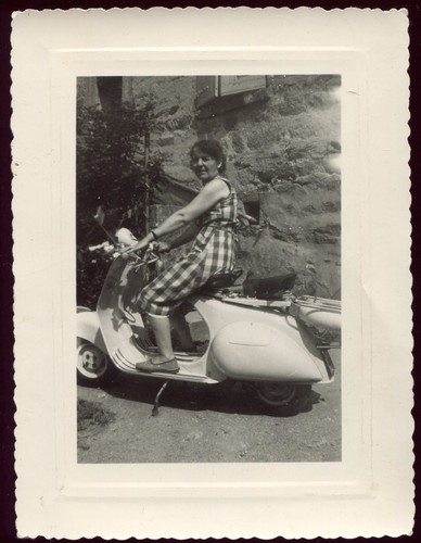 Photo ancienne scooter - ancienne, .