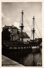 CPA HONFLEUR La Lieutenance et l'Izarra (1257667)