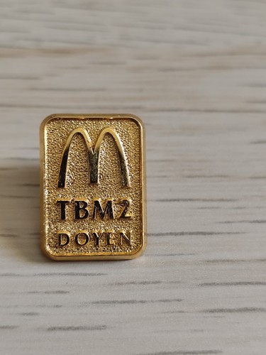 Pin mac donald tbm2 doyen - pin's,