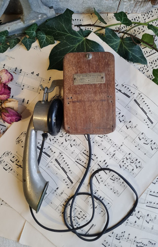 Ancien telephone mural unis - telephone,