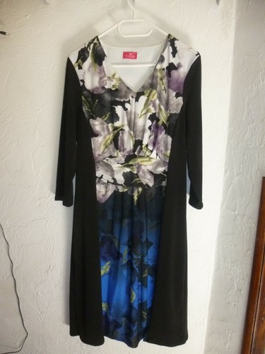 Belle robe noir fleuri - robe,