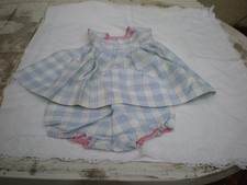 une petite robe bébé avec sa culote fait main vintage pour fille 2 ans de 1960