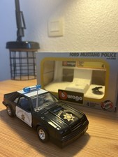 R336 - Voiture miniature