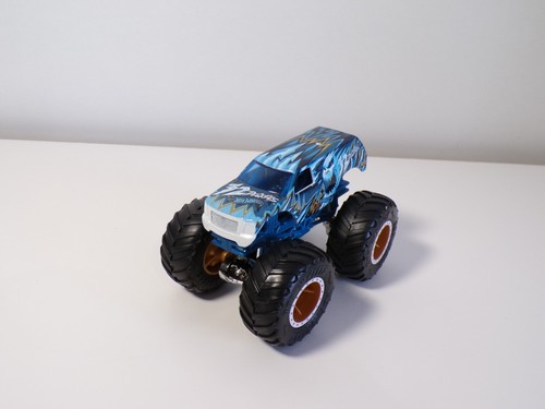 Monster trucks hot wheels - trucks,