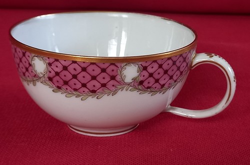 Ancienne tasse porcelaine - tasse,
