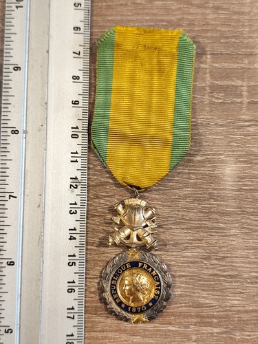 Medaille decoration valeur - medaille, et