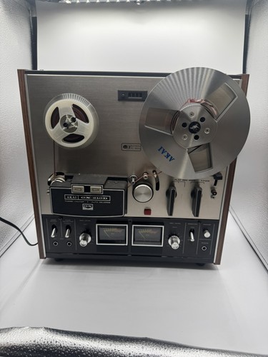 Akai 210d reel - to,