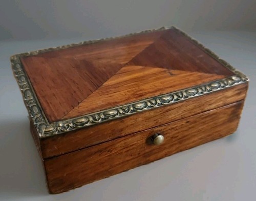 Boîte timbres bois de - timbres,