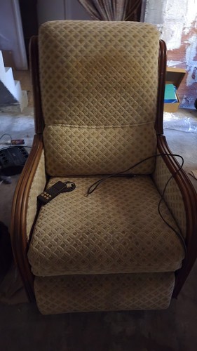 Fauteuil beige tissu motif