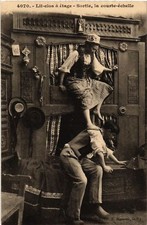 Old postcard closed bed upstairs - exit - the short scale - folklore - types (482563)