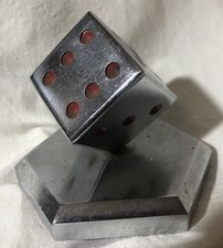 Presse Papiers  Dé À Jouer