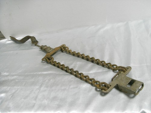 Old snow chain - snow,