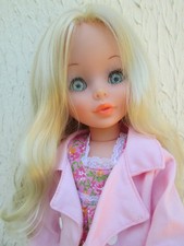 très belle poupée mannequin