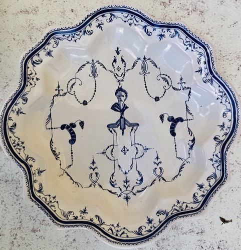 Très belle assiette - trÈs, en