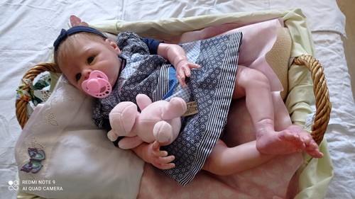 Bébé reborn réaliste - bébé,