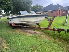 1986 Rinker V180 18' Boat w/ Title & Trailer