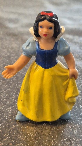 Figurine blanche neige les - blanche, et