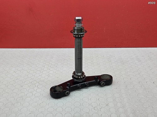 Lower triple clamp fork - lower,