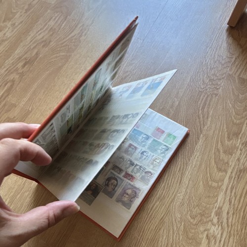 Album timbres monde entier - timbres,