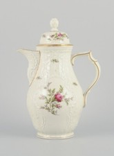 Rosenthal, Germany. "Sanssouci", cafetière de couleur crème décorée de fleurs