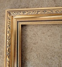 CADRE EN BOIS SCULPTE DORE 36,5 X 30 CM FEUILLURE 29 X 22,5 FRAM FRENCH