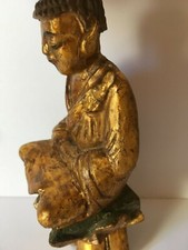 Ancien  Bouddha . Bois