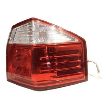 Feu arriere principal droit