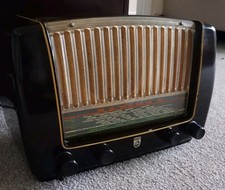 CIRCA 1953 PHILLIPS VALVE RADIO - 431A