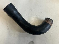 Volvo 164S & 164E Upper Radiator Hose 69-75 - 686097, NOS.