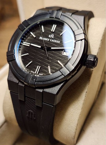 Montre bracelet quartz - à,