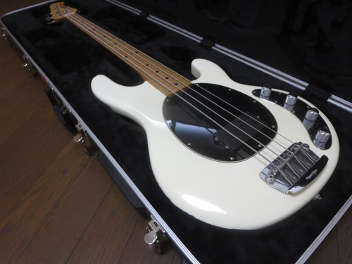 Ernie ball music man - ernie,
