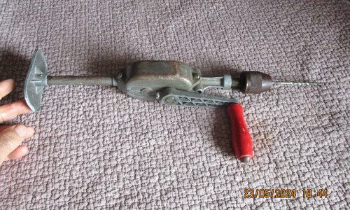 Ancien outil serrurier - outil,