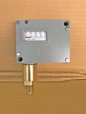 TRAFAG 900.2376.924 P4 PRESSOSTAT 9002376903 PRESSURE SWITCH