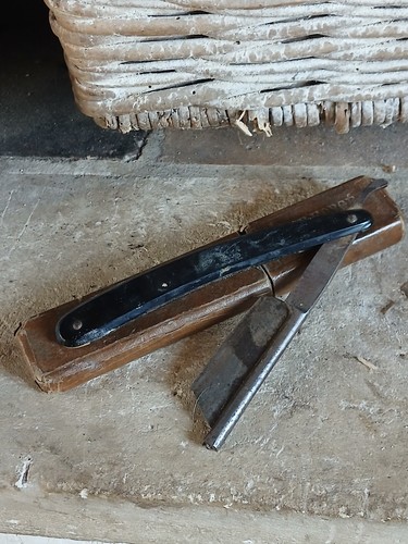 Vintage barber set - :, straight